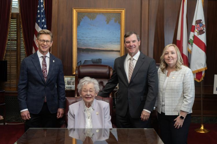 Governor Ivey Announces $27 Million Awarded to Public School and College Authority Projects