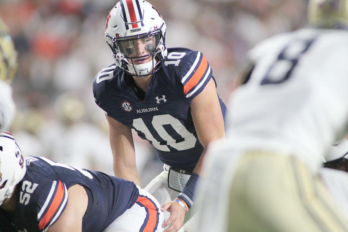 This is the year. Bo Nix has improved so much under this new offense. He's  focused. He's having fun. I wouldn't be surprised if he's a dark…