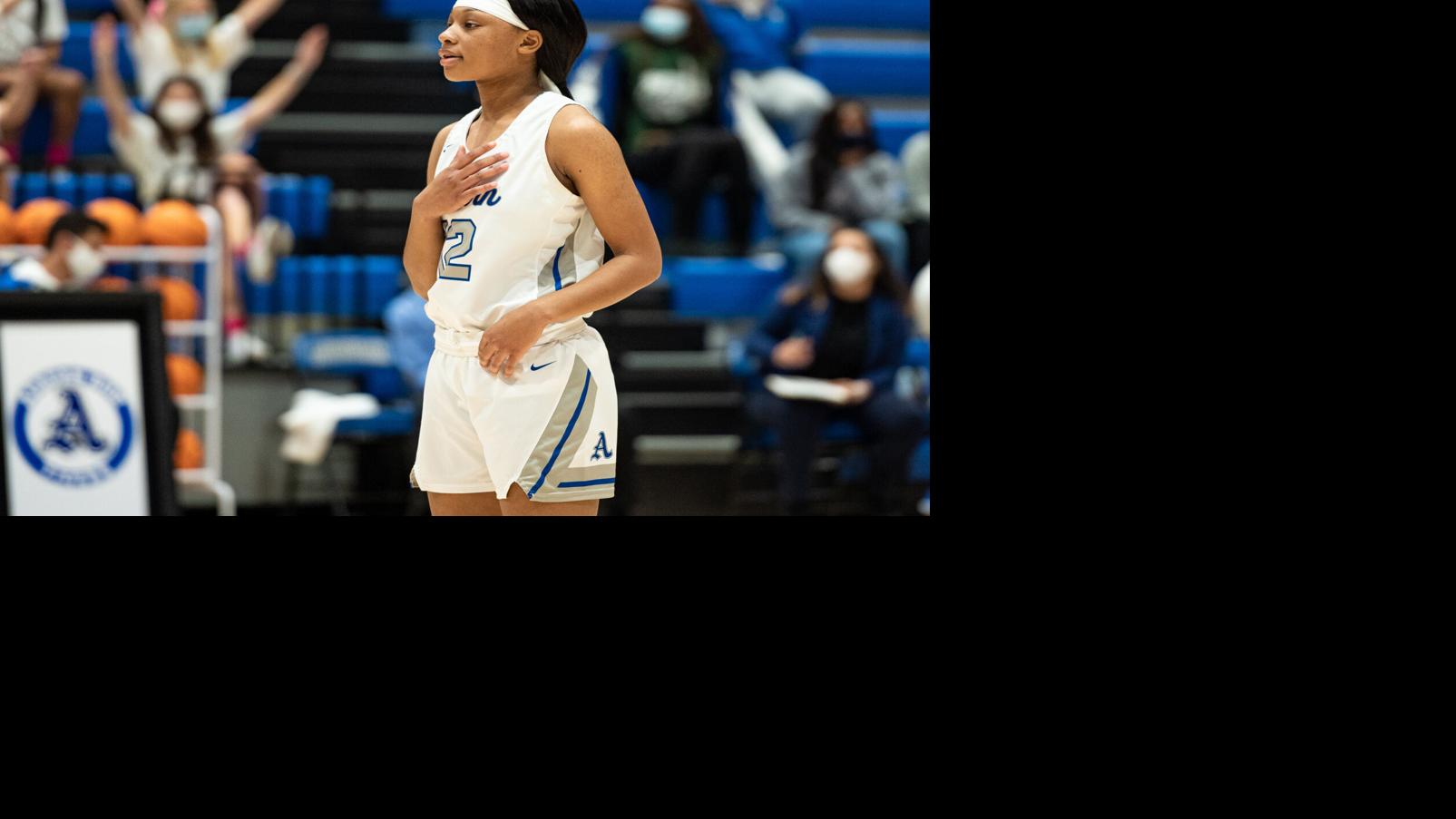 OANow.com - Strong fourth quarter pushes Auburn High girls to area title image