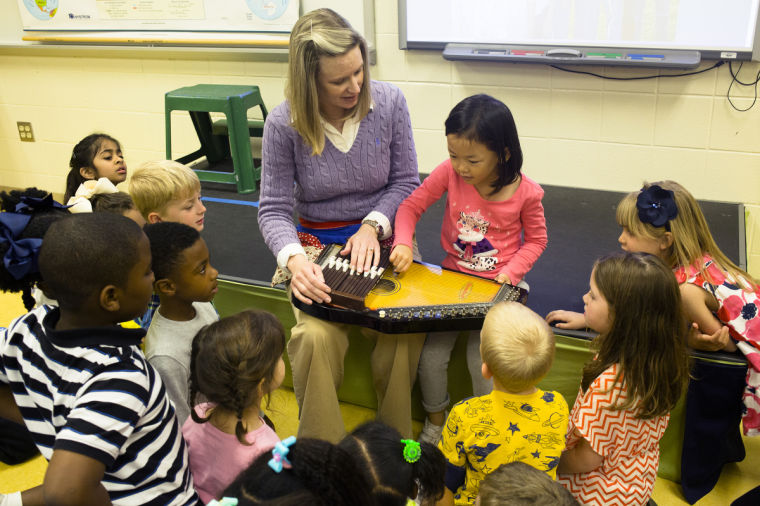 Cary Woods Elementary music teacher’s class not the same old song and