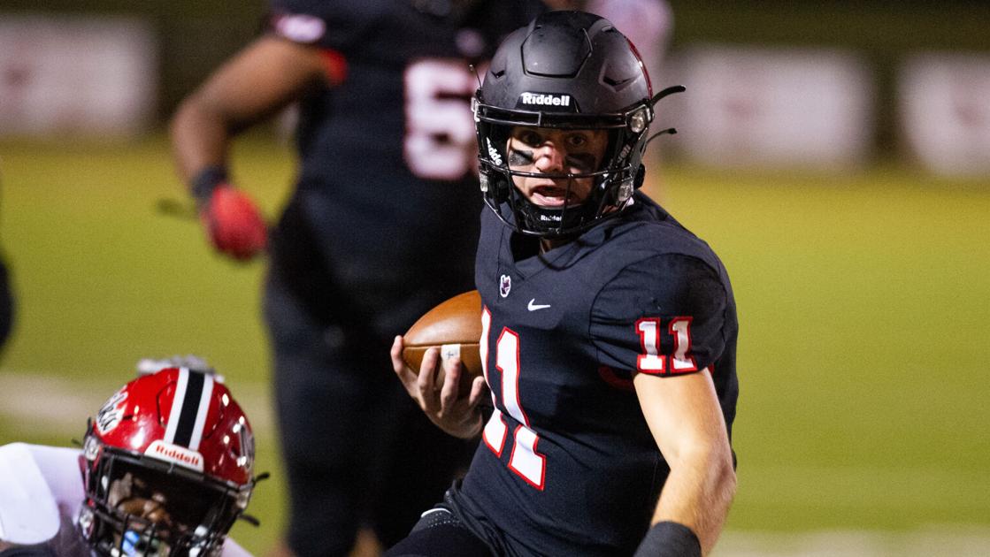 OANow.com - Watch now: Caleb Nix throws 3 touchdowns as Central-Phenix City rolls past Opelika image
