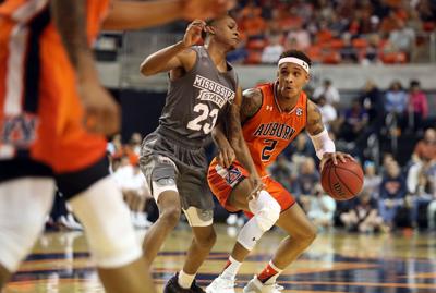 Swing Game Auburn Heads To Rival Alabama With Tournament