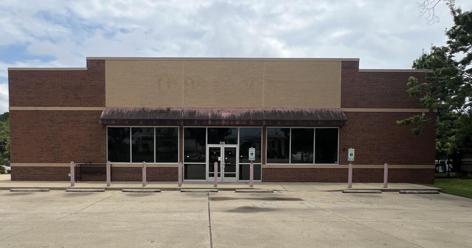 Auburn City Council disapproves liquor store - Vimarsana News