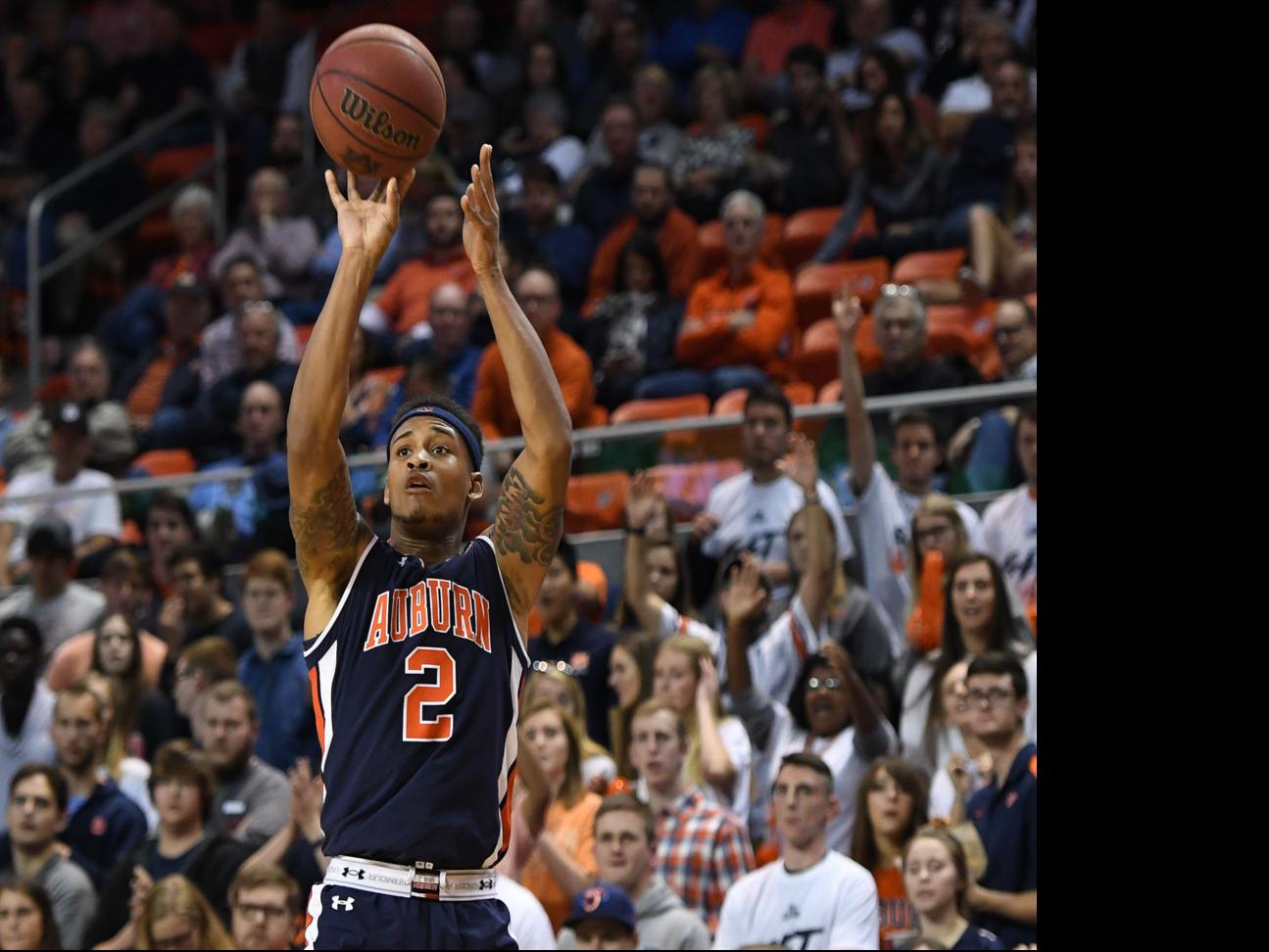 Bryce Brown Leads Auburn To Season Opening Win Over Norfolk State