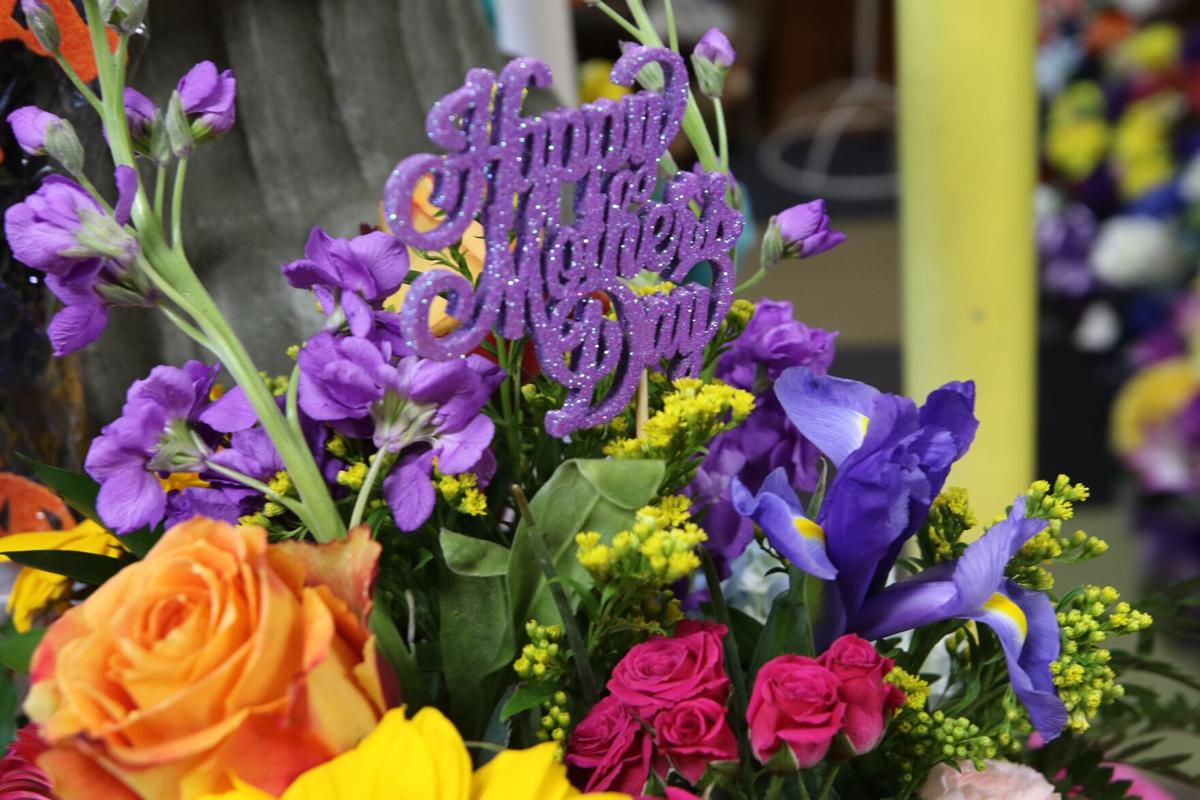 Forget To Give Mom Flowers It S Ok To Send As Late As Wednesday After Mother S Day Florist Says Local News Oanow Com