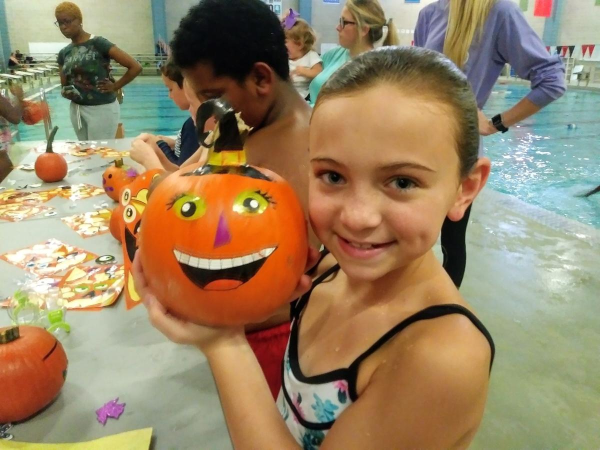 Kids jump in for the Great Pumpkin Splash | Latest Headlines | oanow.com