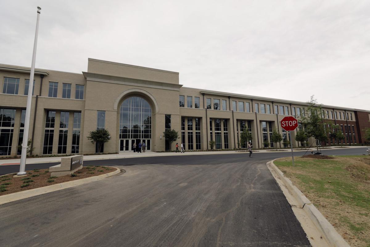 PHOTOS New Auburn High School 2017 News Photos