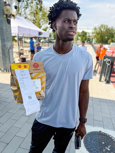 The 1,246-calorie McScience behind a world-record-setting hurdler's race-day ritual