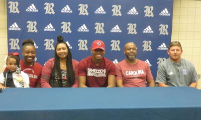 Reeltown S Eric Shaw Commits To South Carolina Prep Blitz