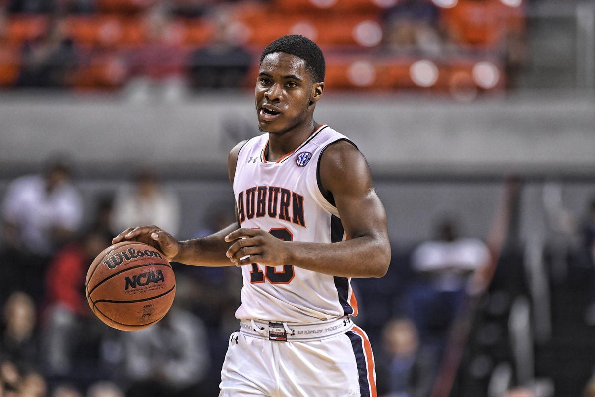 Freshmen Chuma Okeke, Davion Mitchell Contributing Early For Auburn ...