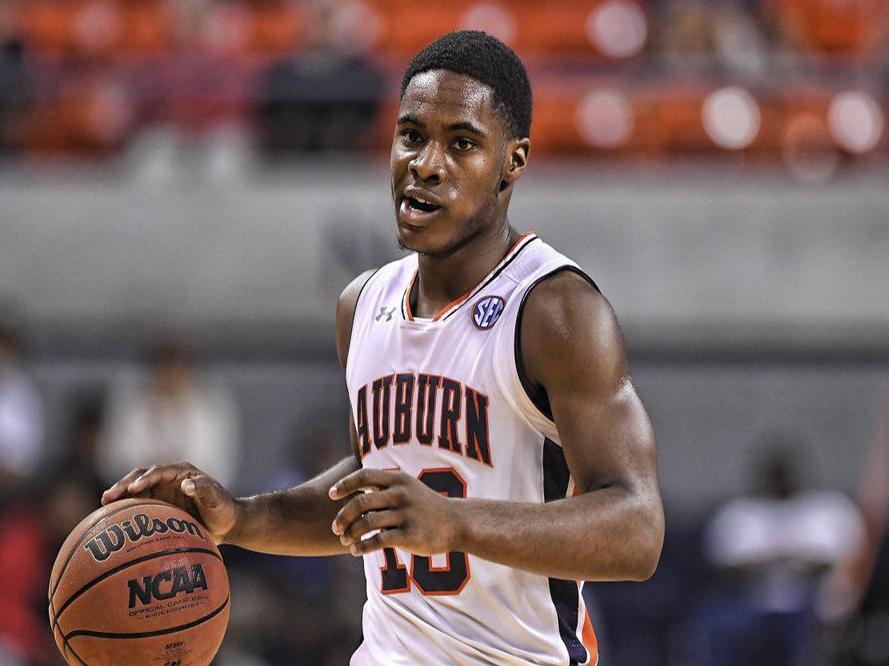 Freshmen Chuma Okeke, Davion Mitchell contributing early for Auburn