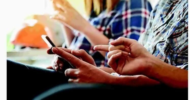 OCS TO REVISE CELLPHONE POLICIES