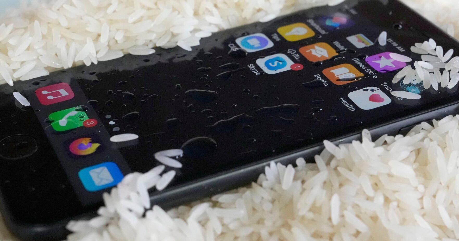 Don't use rice for your device. Here's how to dry out your smartphone