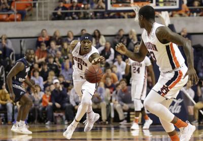 Auburn Races By North Florida In Final Tune Up For Sec Play