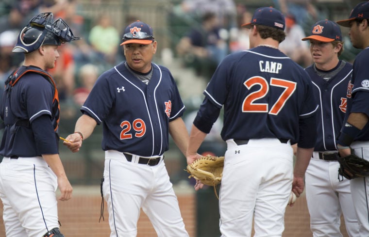 Auburn hires Oklahoma's Sunny Golloway as baseball coach