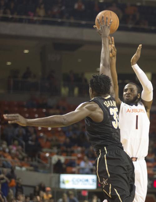 Men S Basketball Auburn Vs Vanderbilt 20 Auburn University