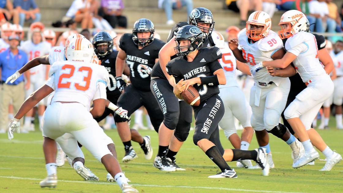 OANOW.com - Big plays sink Smiths Station at Jefferson Davis image