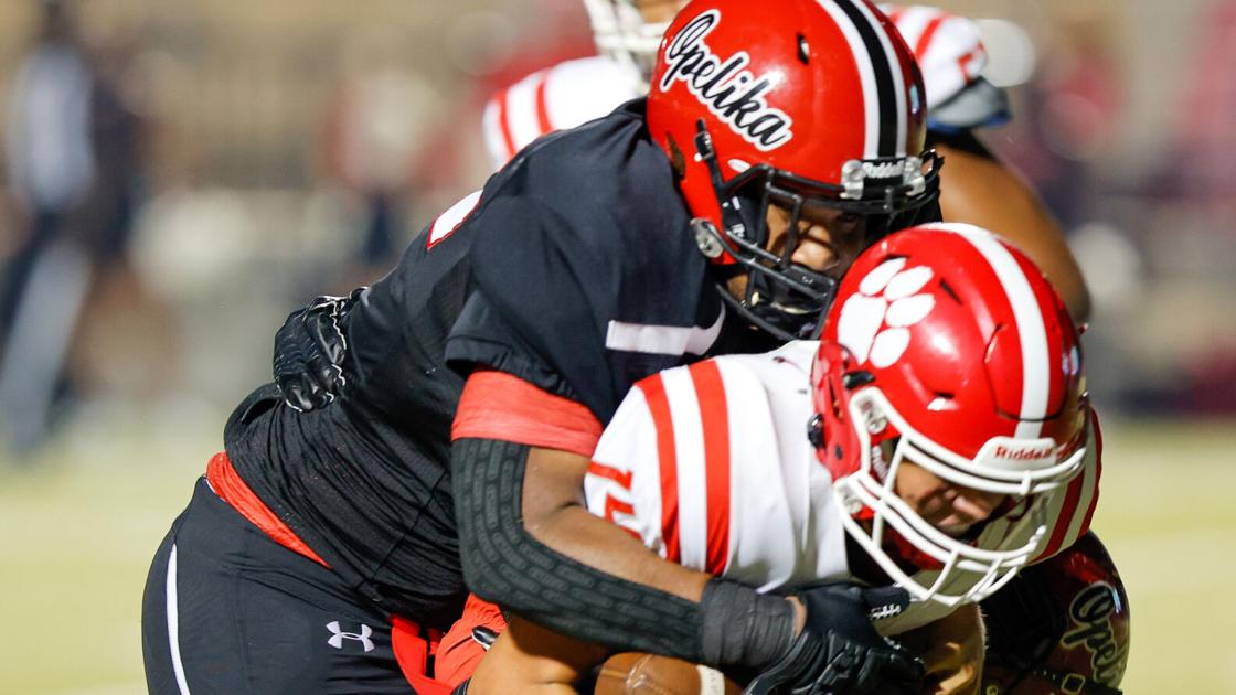OANow.com - Watch now: Opelika forces eight turnovers to take care of Eufaula image