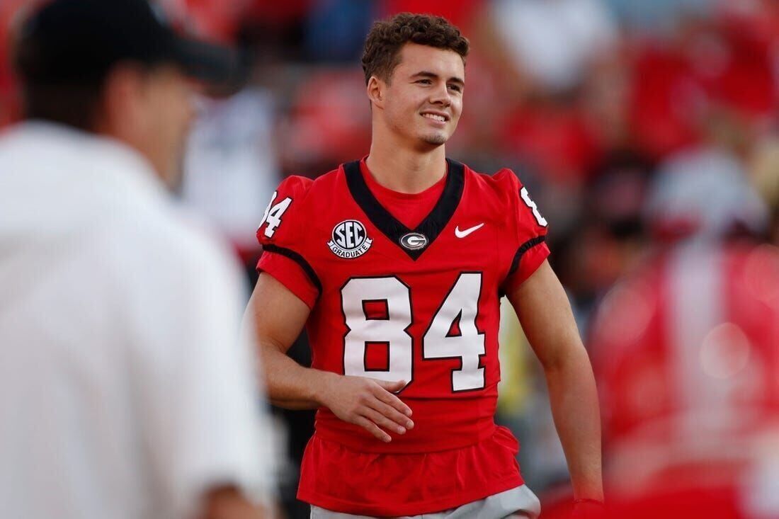 Georgia Shows Off Gameday Uniforms for Auburn Matchup