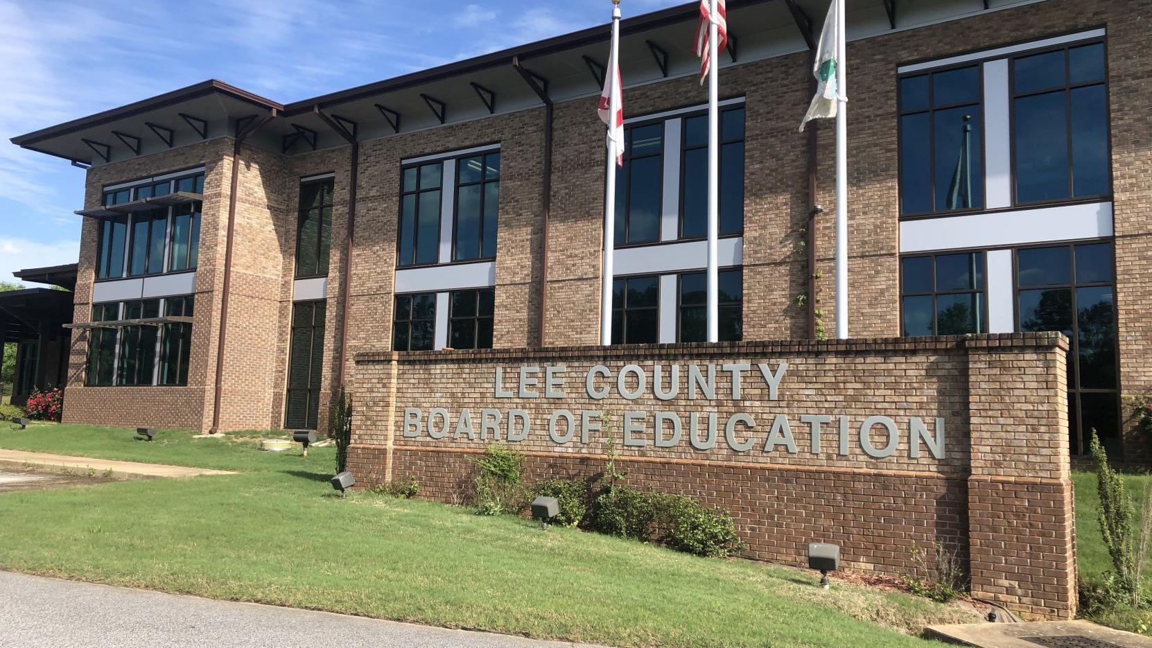 Lee County Schools To Return To Total In Person Learning For 2021 2022 School Year Education Oanow Com Lee County School Calendar 2021~2022