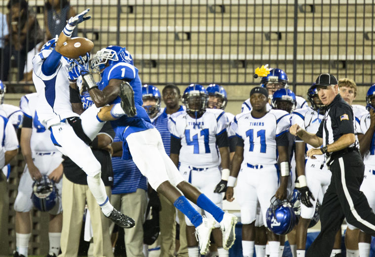 HS FOOTBALL Auburn vs. Lanier Photo Gallery