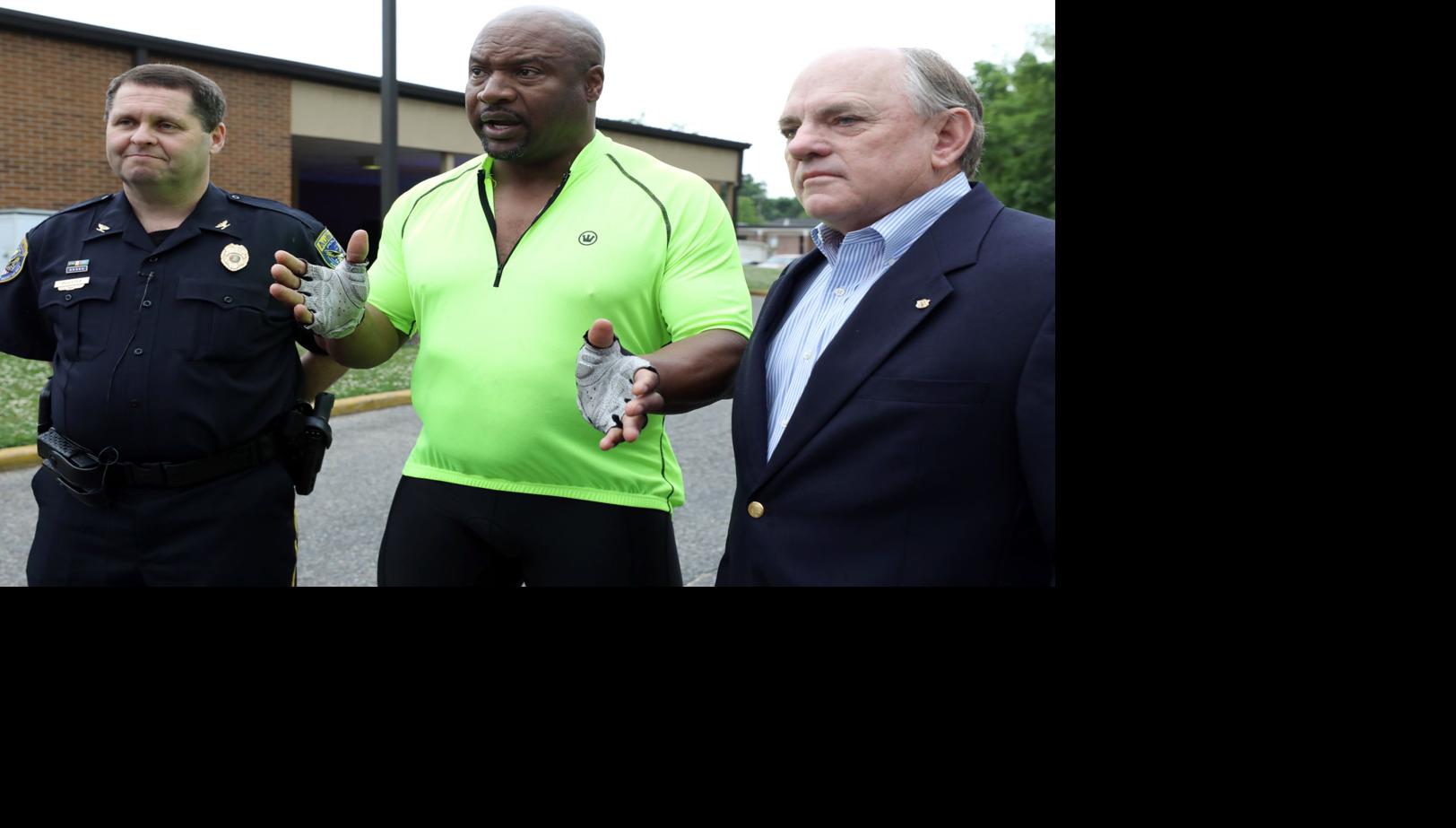 Bo Jackson Donates Four Motorcycles To Auburn Police Division Local News Oanow Com