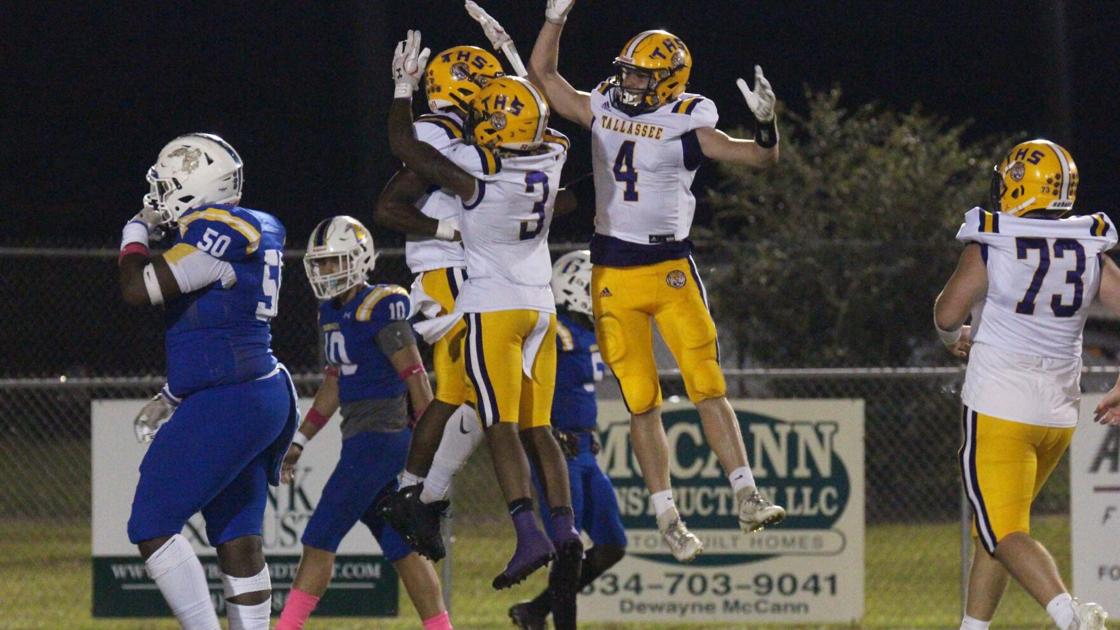 OANow.com - Tallassee races by Beauregard for key region win image