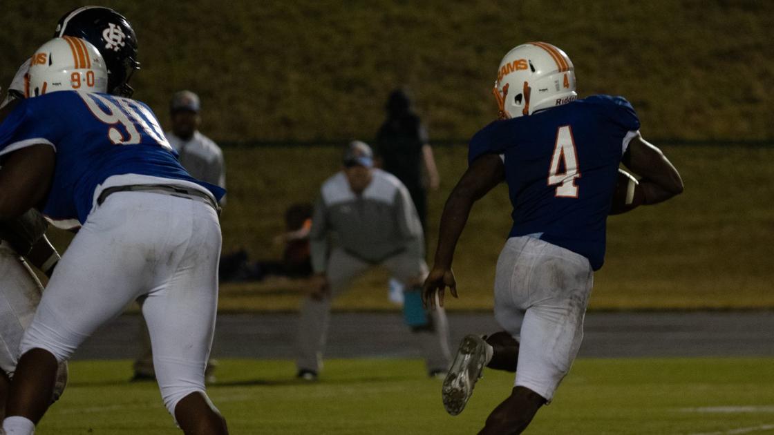 OANOW.com - BJ Baker runs wild to help Valley win region image