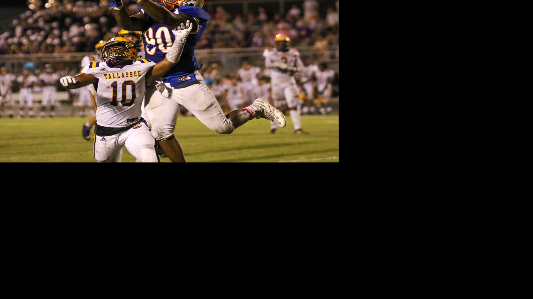 OANOW.com - Hutchinson's dual-threat ability leads Valley past Tallassee image