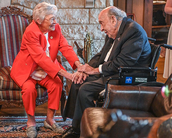 Troy University mourns the loss of trustee, oldest living Marine Roy Drinkard
