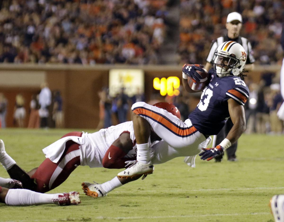 ‘Putting the pieces together’ All 11 key to Auburn’s offense finding