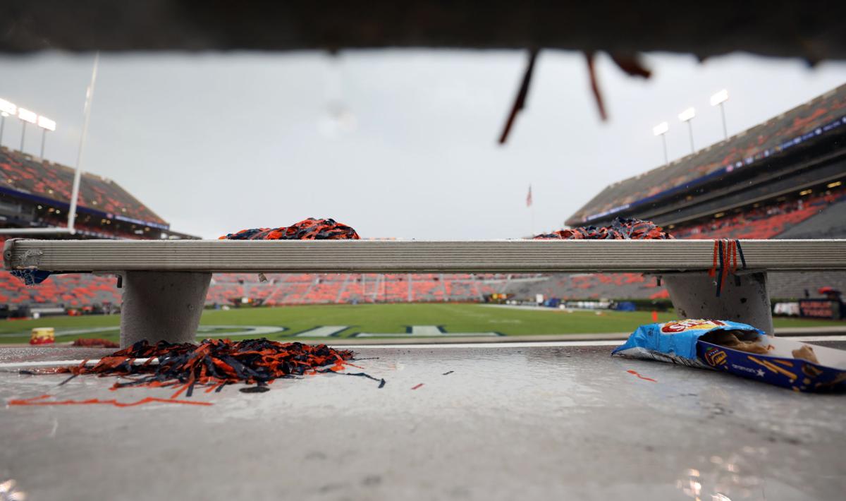 ‘What’s up, Mom?’ Tigers kill time during long delay in Southern Miss game