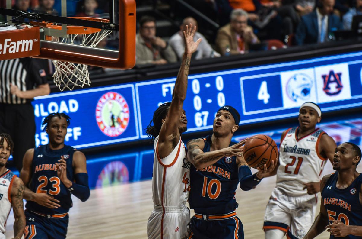 Inexperienced Auburn Hosts Csun Embracing Early Learning