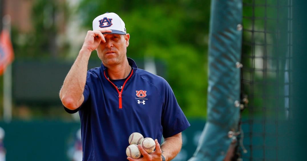 OANow.com - Auburn legend Tim Hudson named new head baseball coach at Lee-Scott image