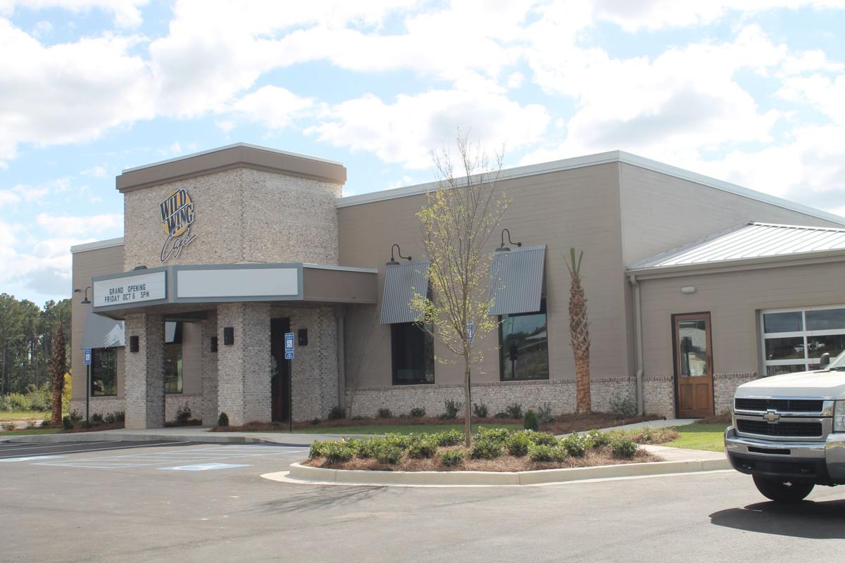 Wild Wing Café opens in Opelika Opelika