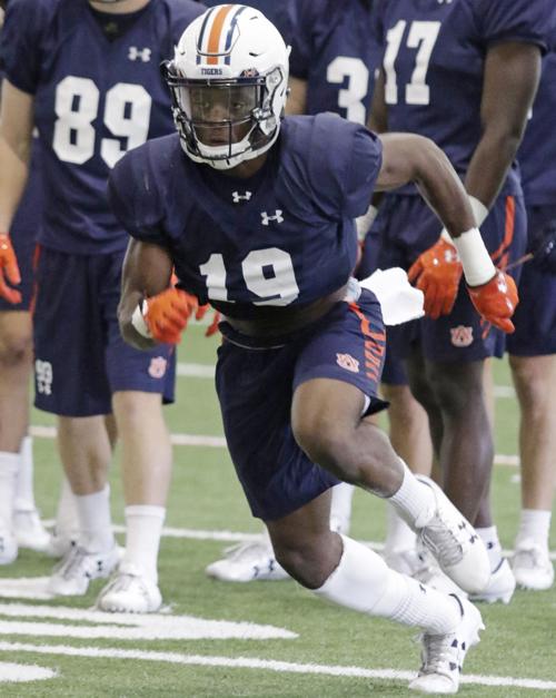 Freshman Wr Noah Igbinoghene Has Real Shot To Contribute Early For Auburn Auburn University Sports News Oanow Com