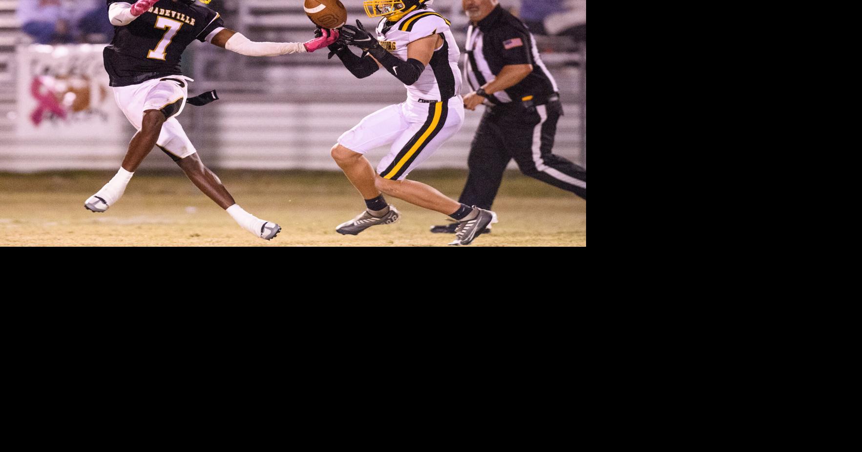 OANow.com - Dadeville staves off Wicksburgs to complete undefeated regular season image