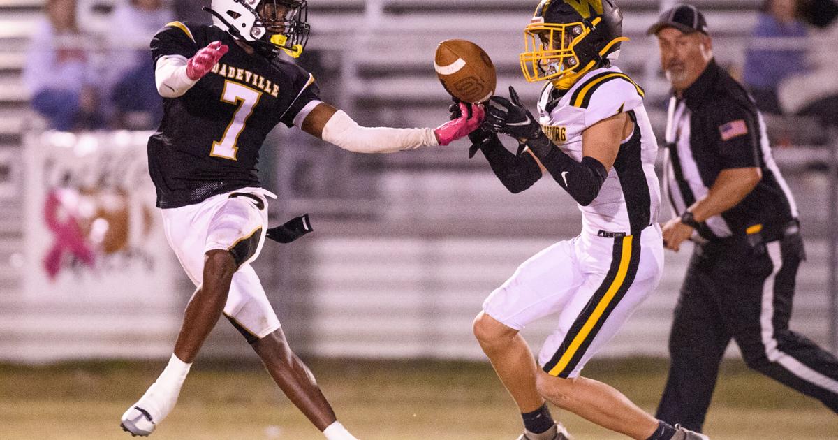 OANow.com - Dadeville staves off Wicksburgs to complete undefeated regular season image