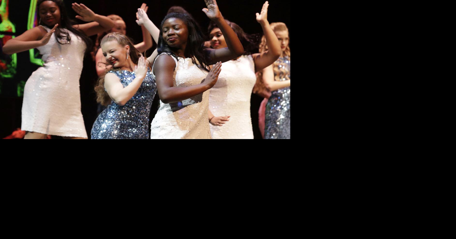 Opelika High School hosts its annual Southern Showcase Showchoir