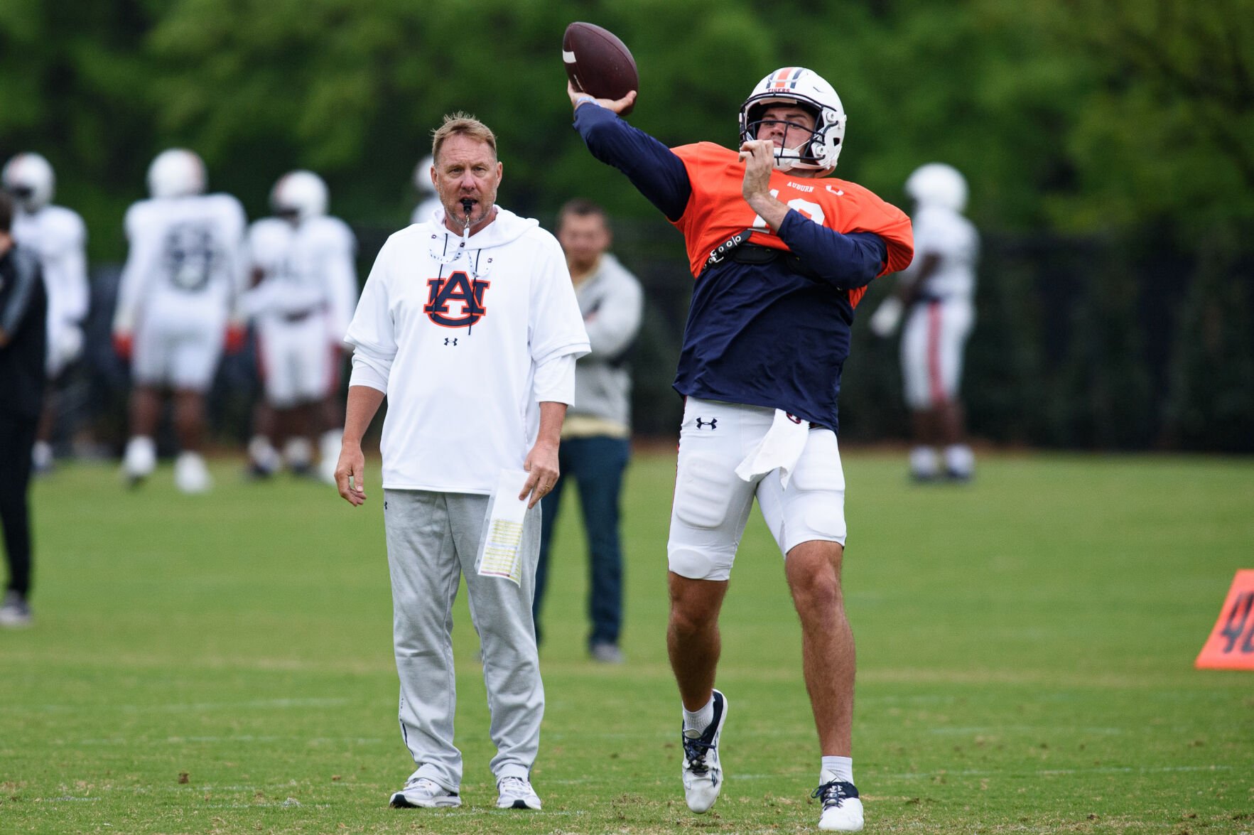 Hugh Freeze: Auburn's QB Competition Could Spill Into Regular Season