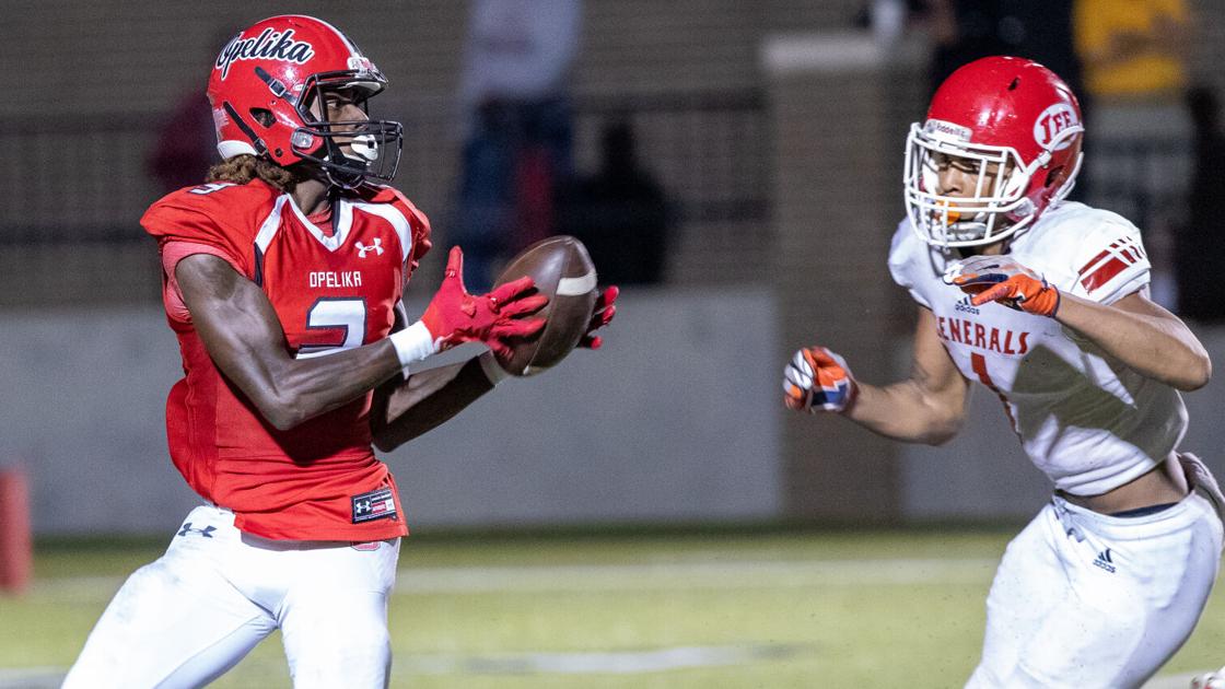 OANow.com - High school football scoreboard: Opelika wins overtime thriller; Loachapoka rolls at home image