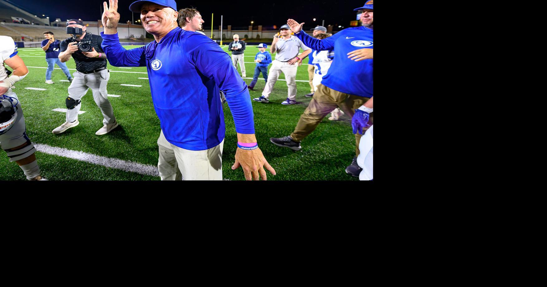 Who are the winningest active head coaches in the O-A area entering the 2026 season?
