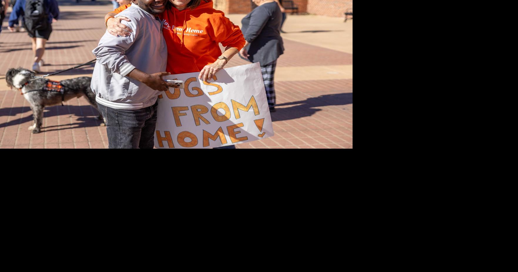 Parents bring comfort to students at Hugs from Home event ...