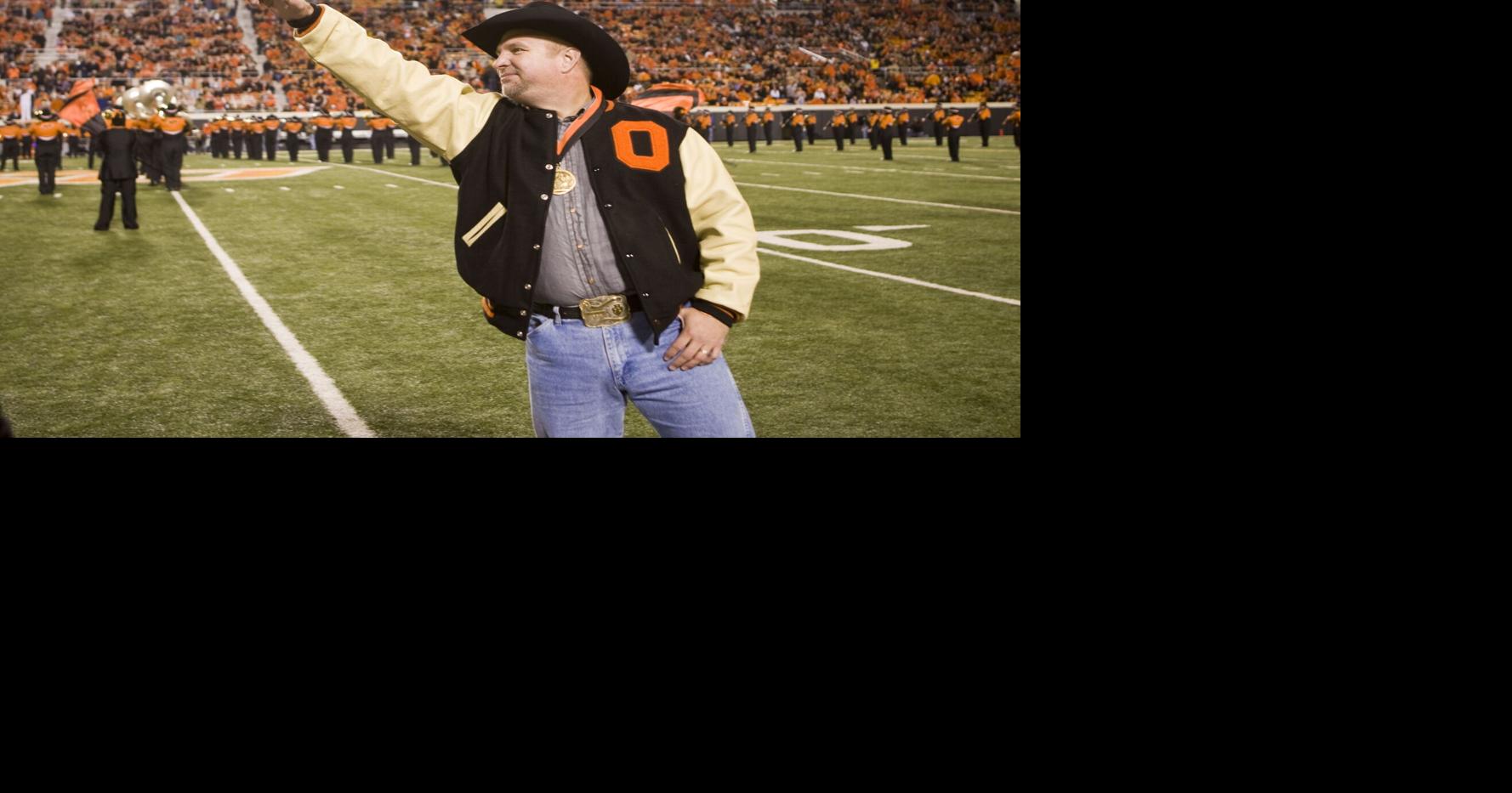 Shaped by the orange: Garth Brooks returns to his alma mater, News