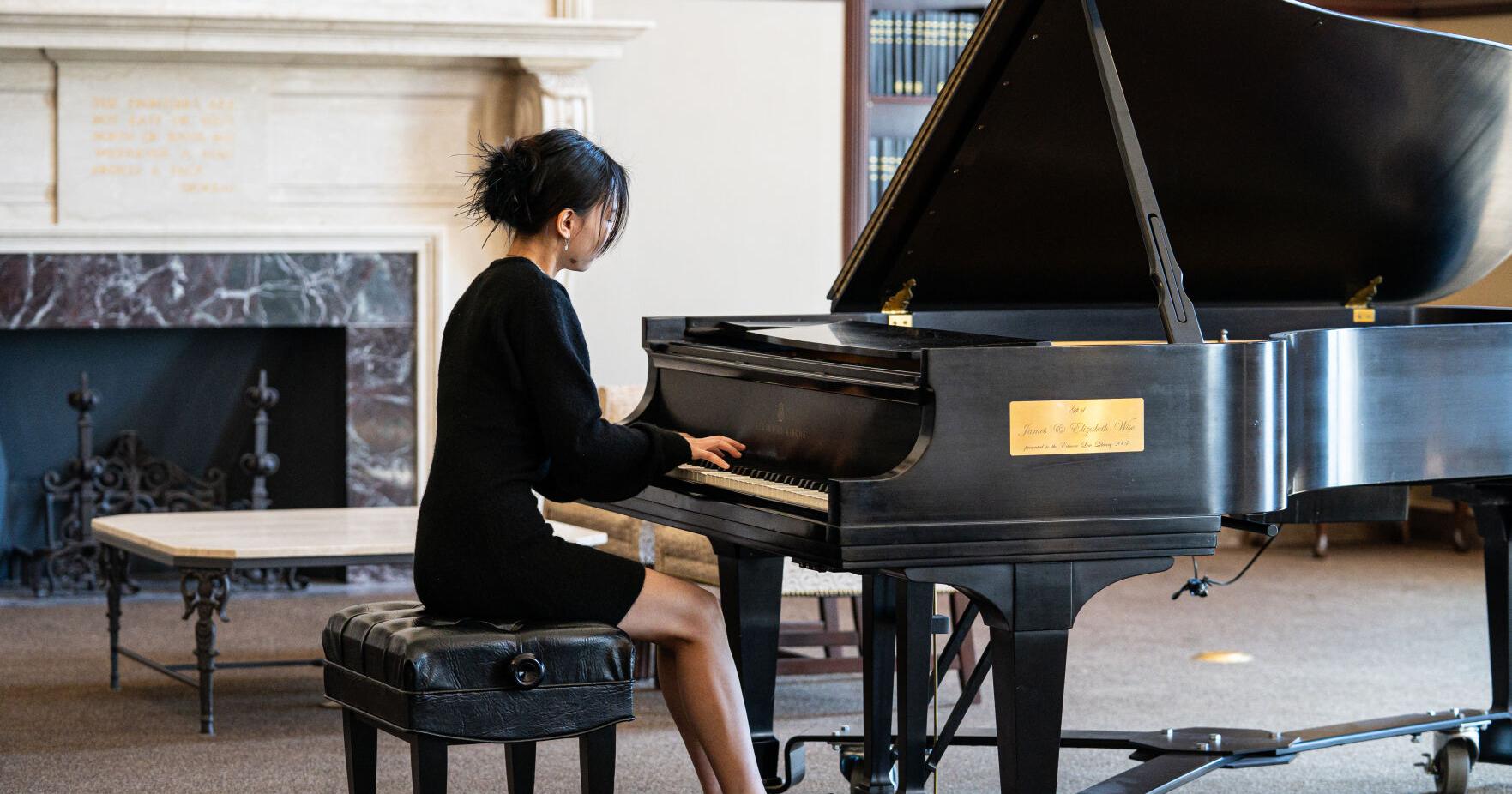 Library hosts music department's finest in Noon Concert | News - Vimarsana News