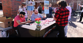 Student organizations share the love on Valentine's Day - Vimarsana News