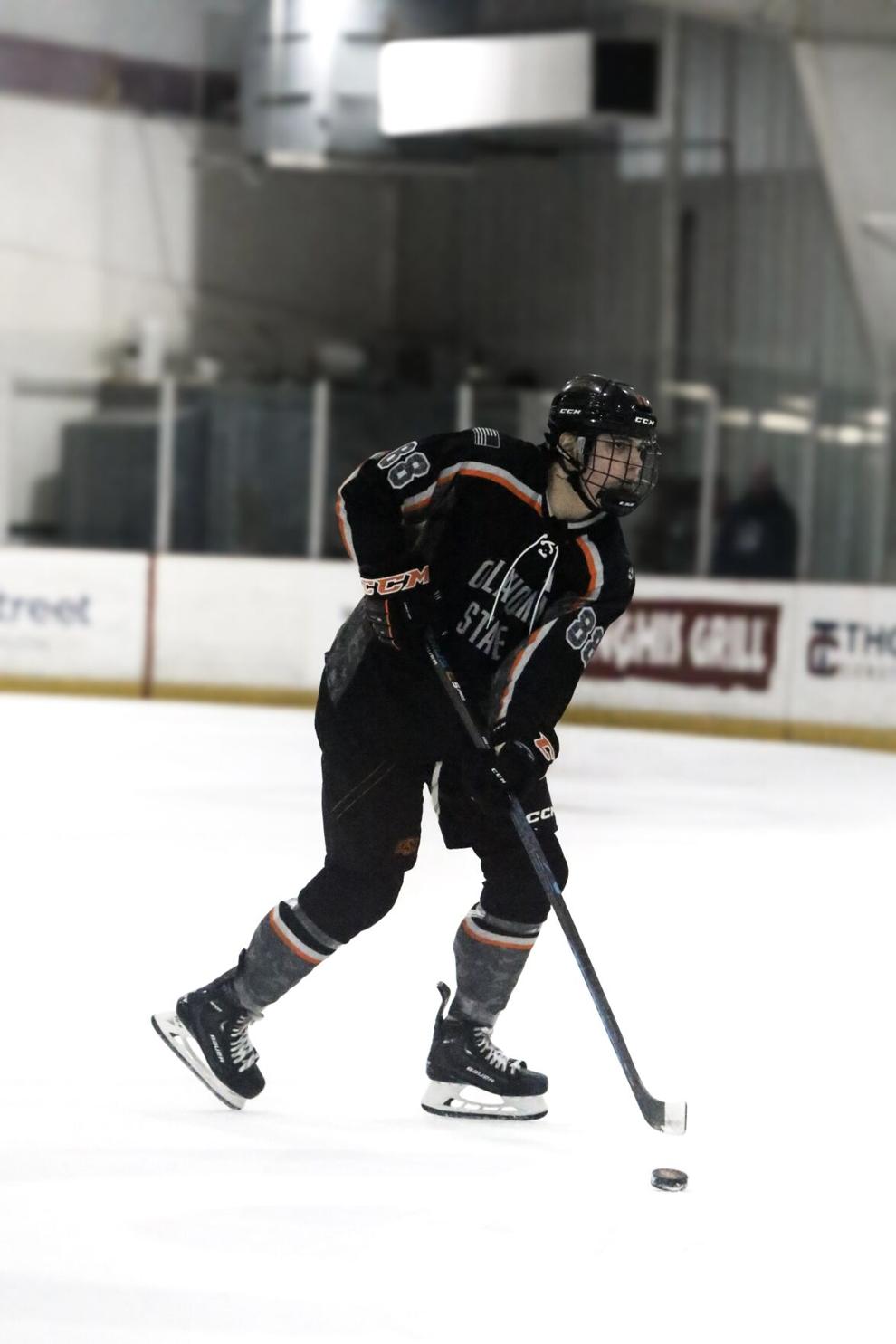 Small home rink causes woes for OSU hokcey team | Sports | ocolly.com