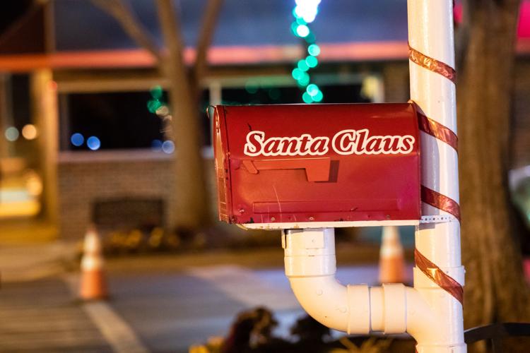 PHOTOS Stillwater Tree Lighting Gallery