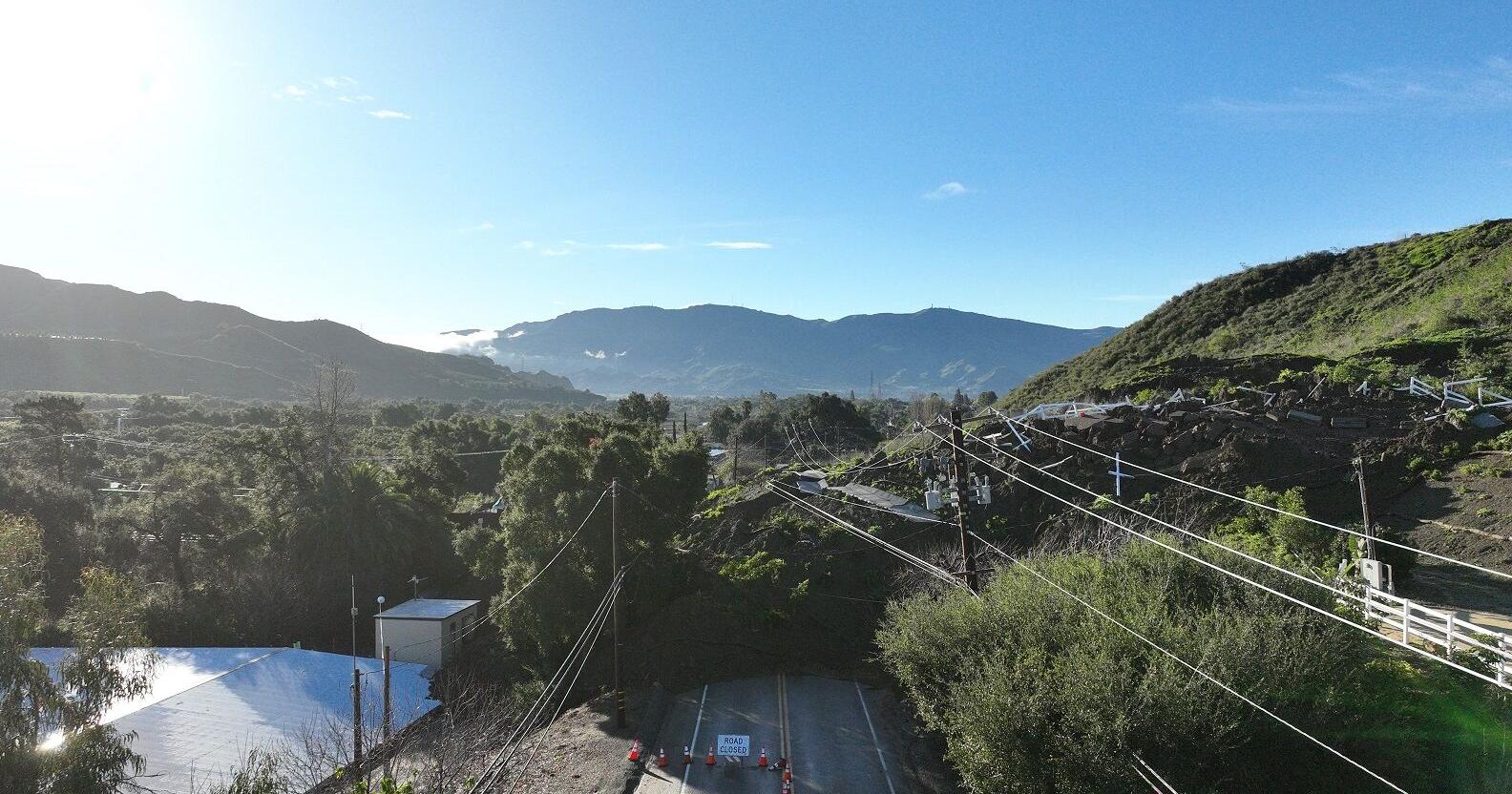 Caltrans faces many unknowns in clearing massive mudslide - Vimarsana News