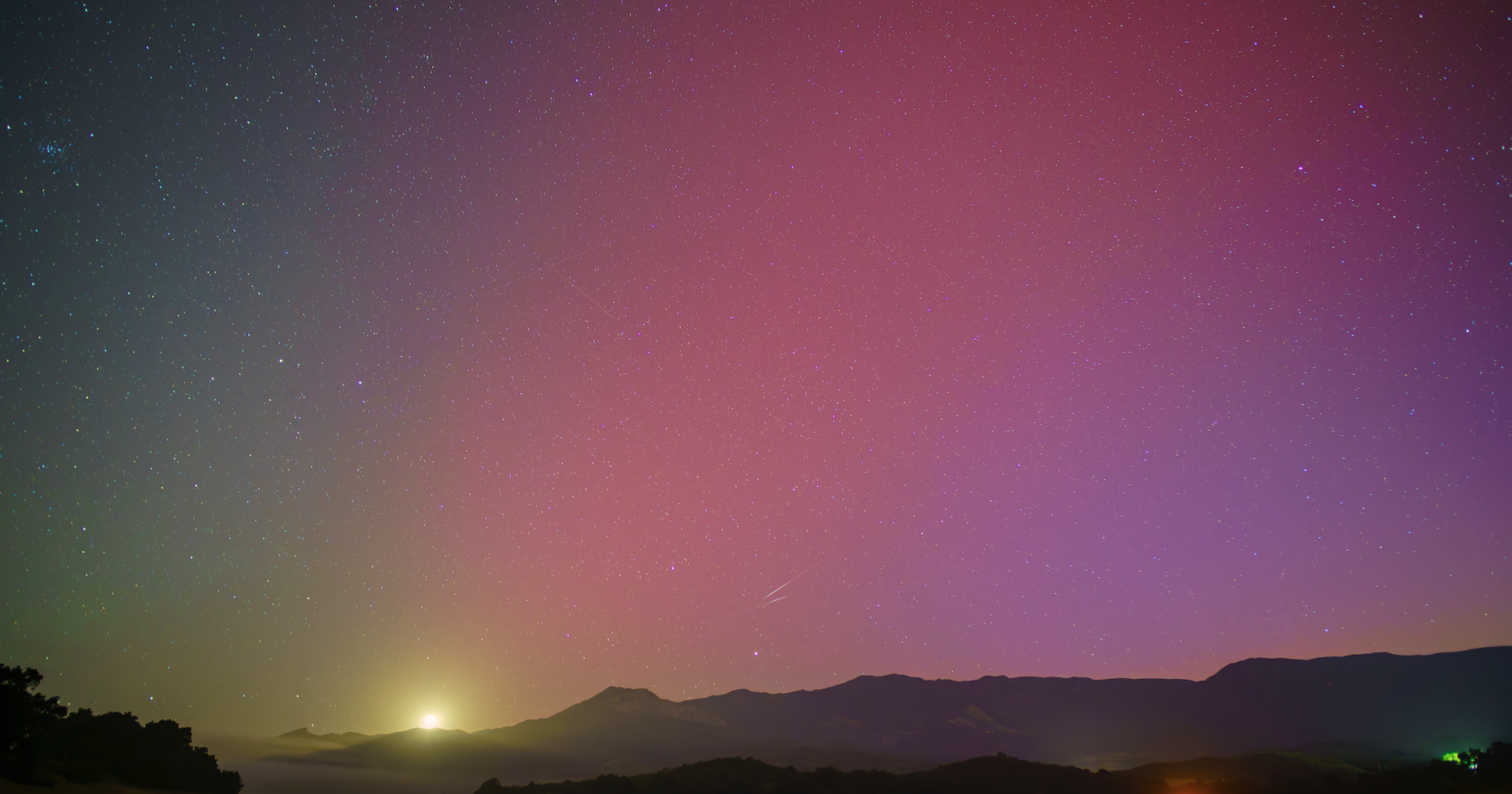 Aurora borealis beams down on the Ojai Valley - Vimarsana News